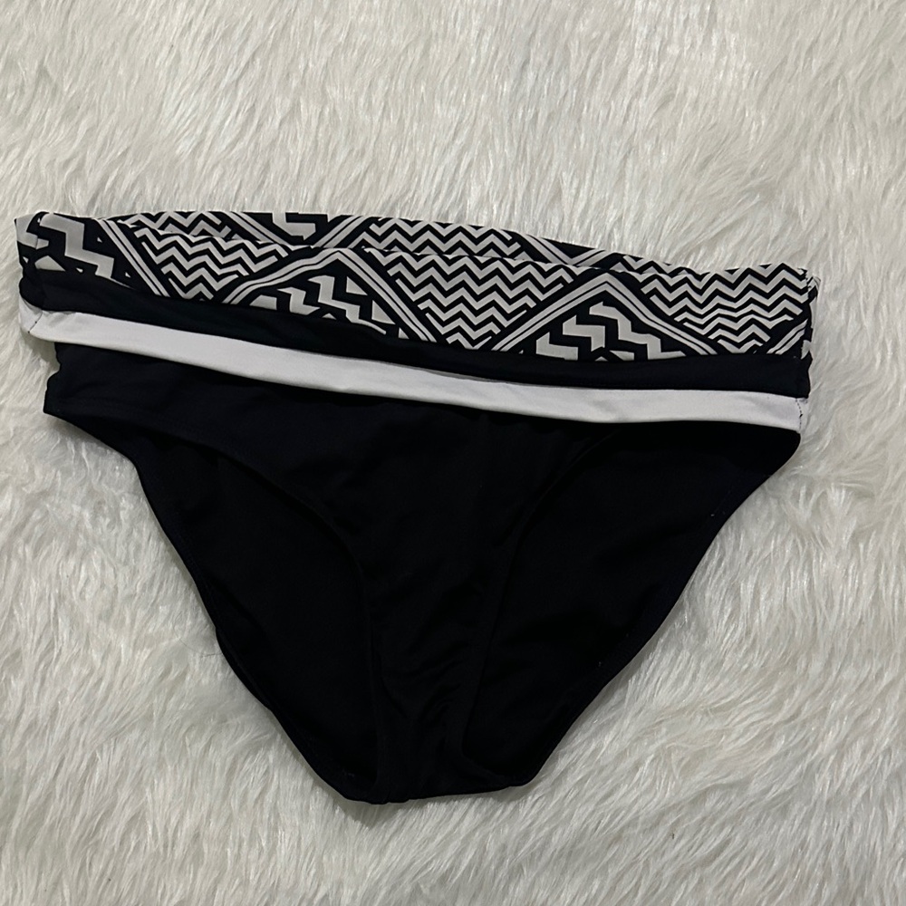 Kenneth Cole New York Black and White Patterned Bikini Bottom
